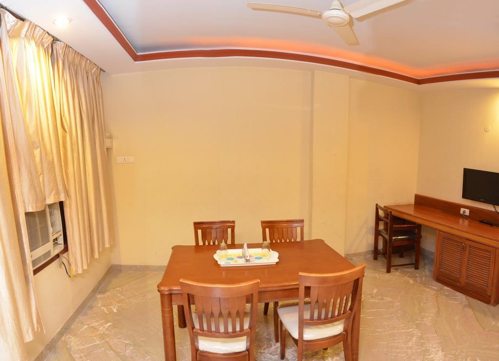 Hotel Raya'S Annexe-1 쿰바코남 외부 사진