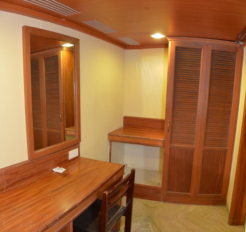 Hotel Raya'S Annexe-1 쿰바코남 외부 사진