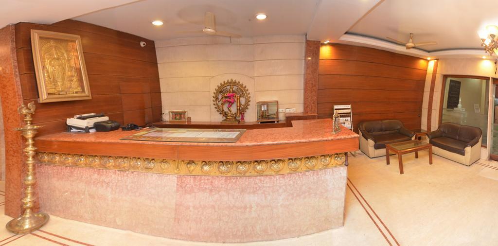 Hotel Raya'S Annexe-1 쿰바코남 외부 사진